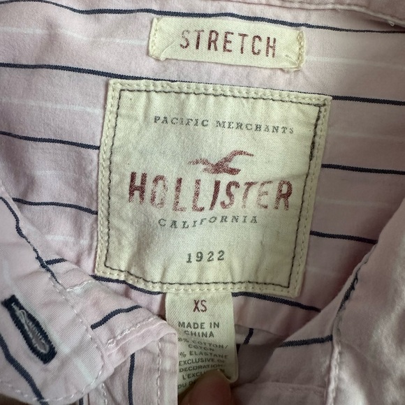 Hollister button up - Picture 2 of 2